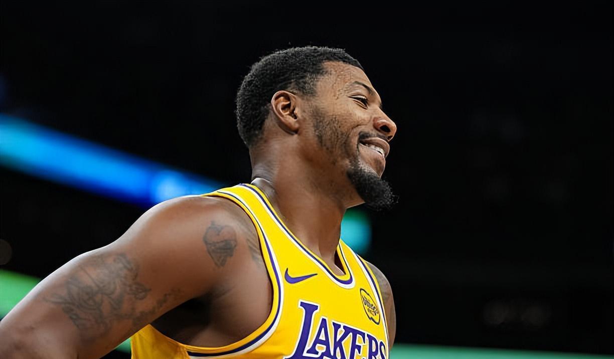 起到了作用, 前赛比赛中, 人的首秀 起到了作用, 前赛比赛中, 人的首秀